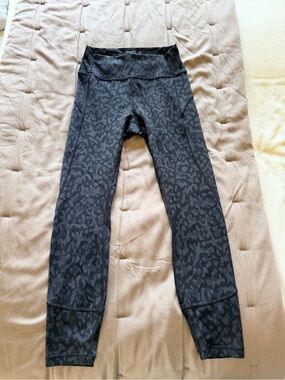 Lululemon Fast and Free High-Rise Legging 25” Size 6